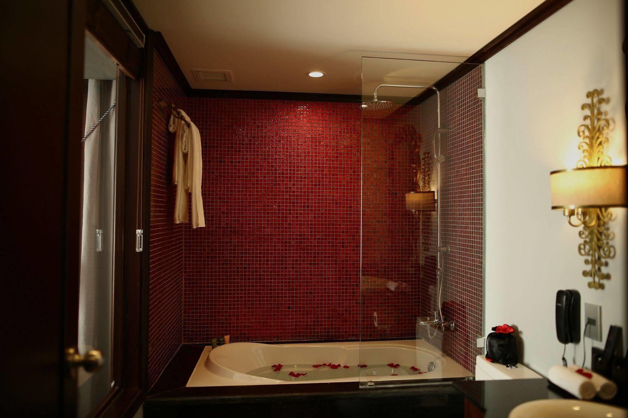 The Scarlett Boutique Hotel Hue Dış mekan fotoğraf